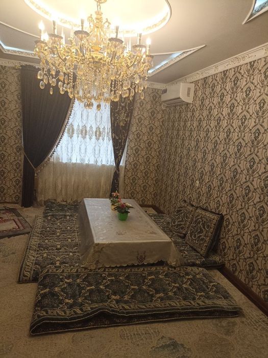 Янгихаёт тумани спутник 16а Срочна квартира сотилади. Нархи 60000$.