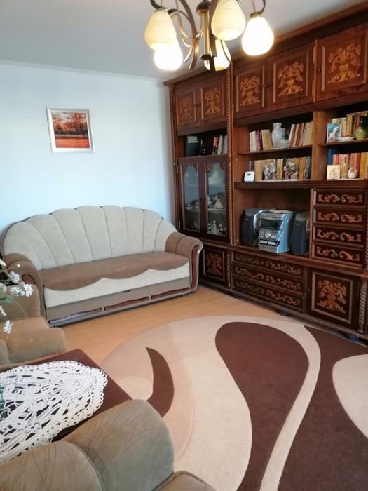 Vand apartament cu 3 camere Urziceni