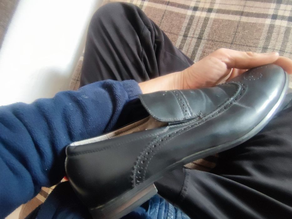 Erkaklar oyoq kiyimi razmeri 43