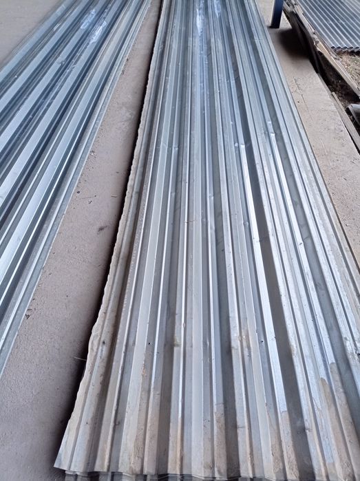 Profnastil 0.5 qalinligi sotiladi