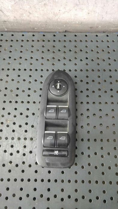 Comenzi butoane geamuri oglinzi ford kuga 1 8m5t14a132ac 3s003188100