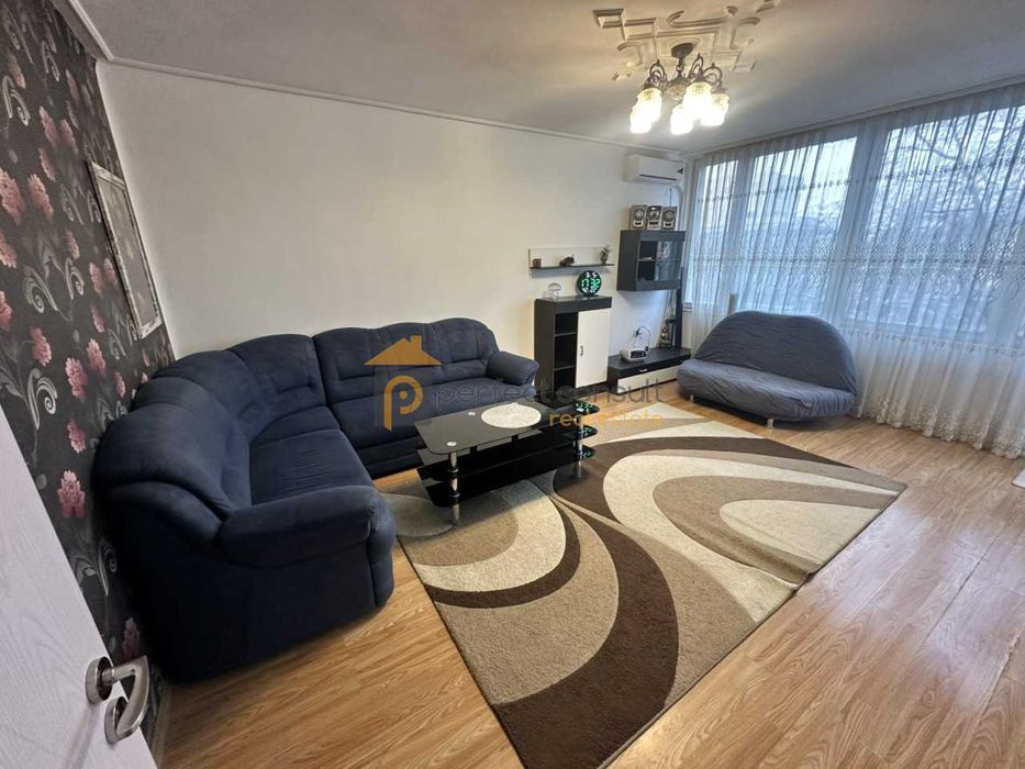 Тристаен апартамент в Центъра