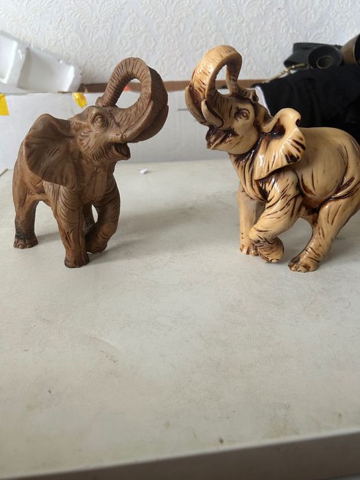 Скулптури на слончета