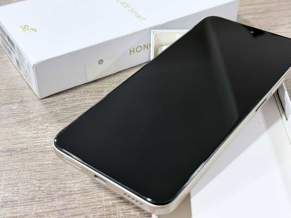 Телефон Honor 400 Smart