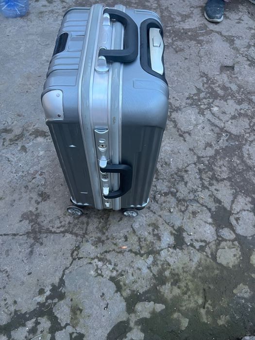 Чемодан маленький