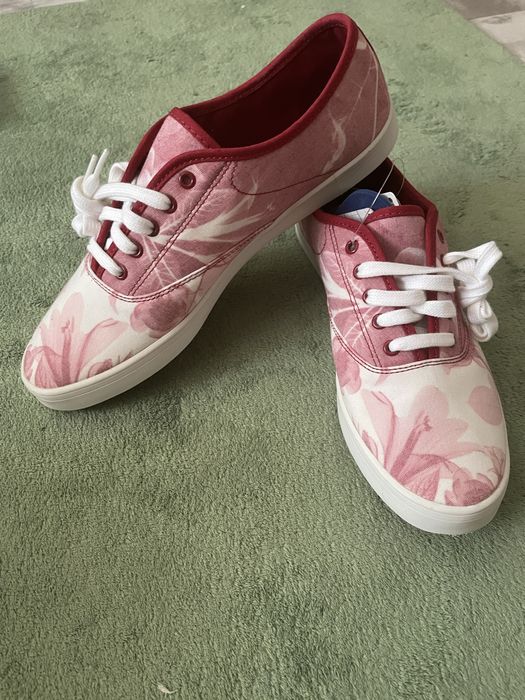 Нови кецове Reebok 40,5-41