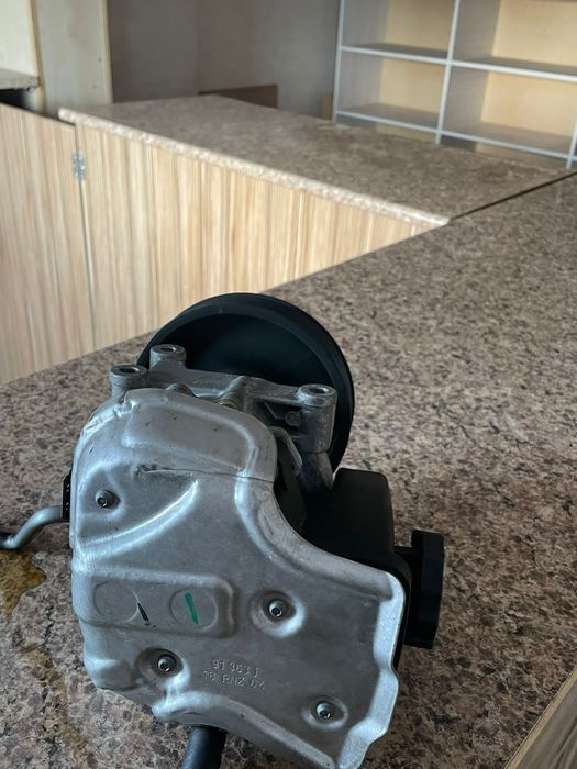 ГУР на Мерседес С203,Е211 двигатель М271