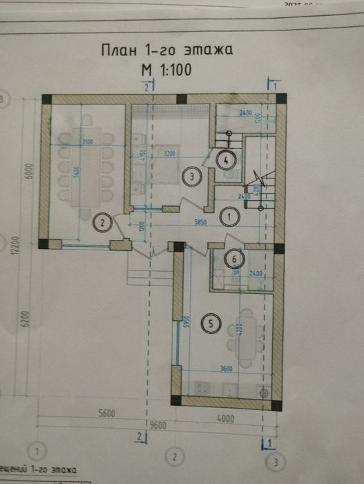 Uy sotiladi 2-etajli 6xona +podval 1.5 sotix yer ham bor.