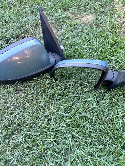 Set lampi spate Opel Meriva stanga dreapta plus set oglinzi Opel Meriva stanga dreapta!!!