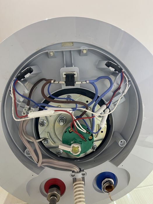Продавам бойлер за части