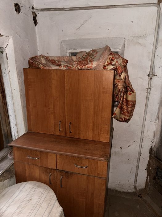 Продается мебель состояние средние