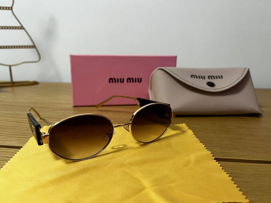 Ochelari de soare Miu Miu