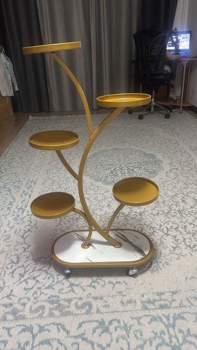 Продам подставку для цветов