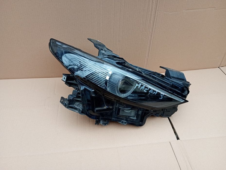 Far faruri full led Lexus UX RX Mazda 3 VW T-Cross T-Roc