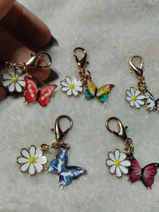 Малки украшения за чанти