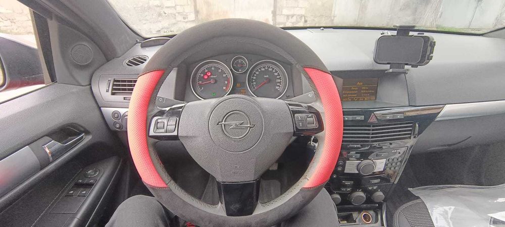 Продам Opel Astra H GTC 2007г