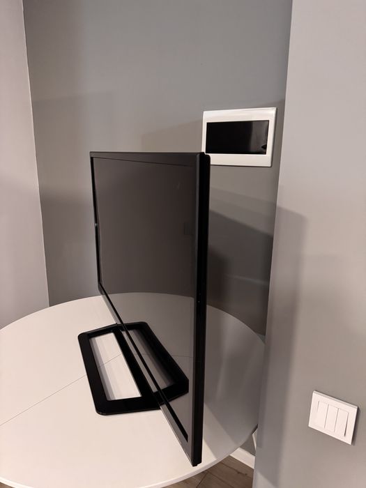 Телевизор LG 42 диагональ