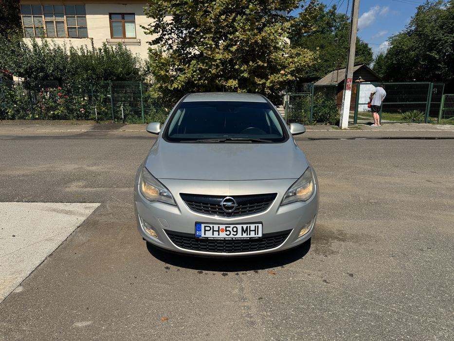 OPEL Astra 2010 — imagine 2