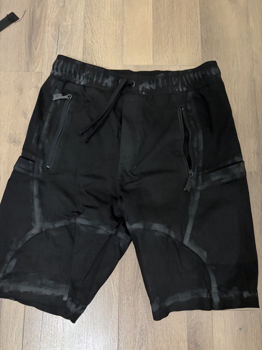 Luda къси панталони