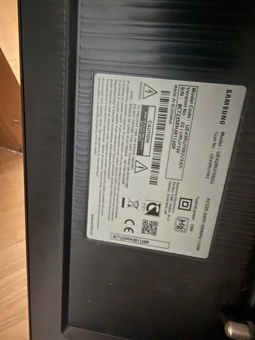 Samsung model TV  екран рамзер 97/55/108 модел: UE43RU7092U версия 02/URU7100