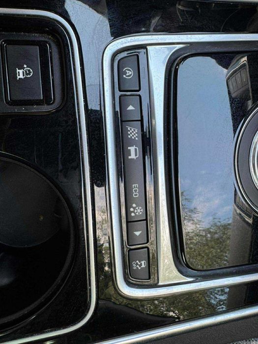 Jaguar XE R 2.0 diesel 184 cp 2017