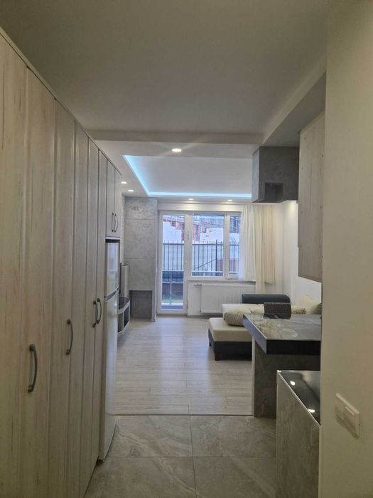 Дава се под наем Едностаен апартамент в София, Студентски град - 40 кв.м за 561 € - Снимка #1