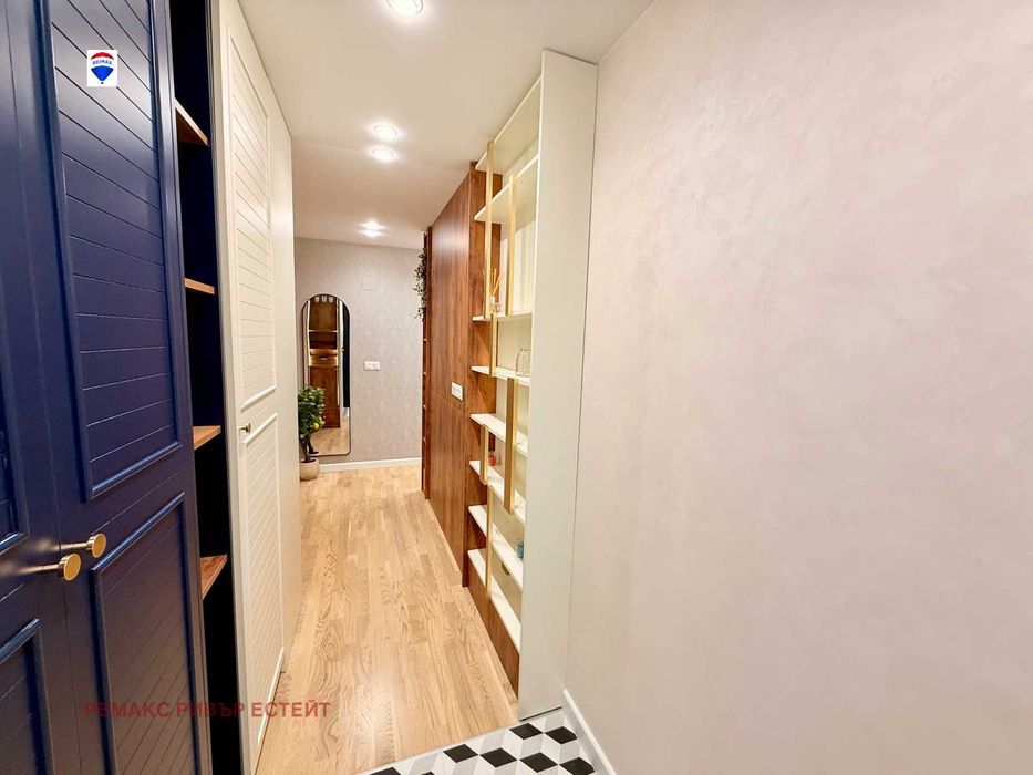 Двустаен апартамент под наем кв. Здравец Изток