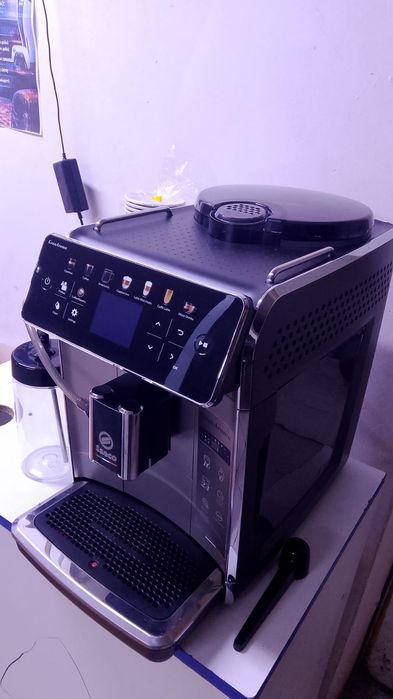 Кофемашина Saeco SM6582