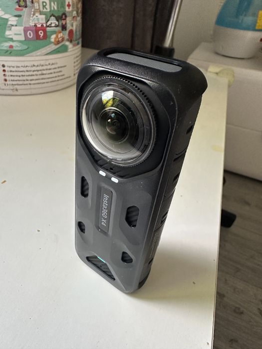 Insta 360 x4 - camera 360 cu stick invizibil