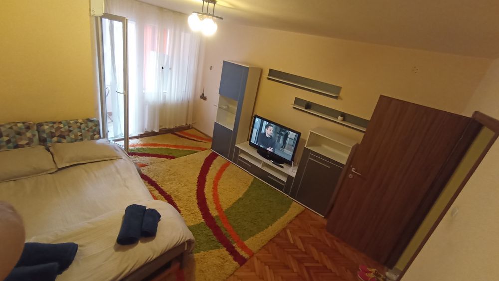 Proprietar inchiriez apart cu 1 camera, Calea Circumvalatiunii, etaj2, fara comision