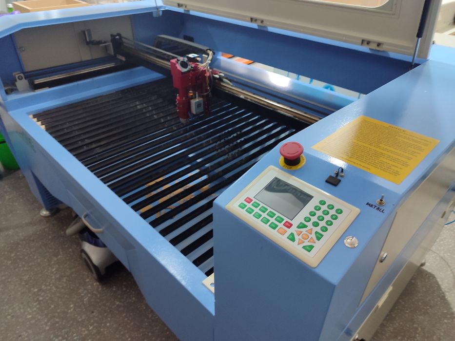 Лазерный станок 1390