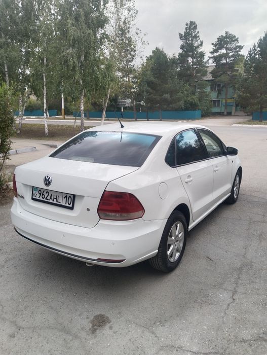Фольксваген Поло продам