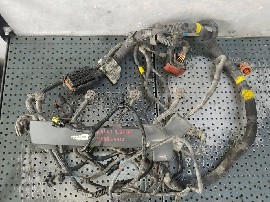 instalatie electrica motor  f1agl411j 2.3 hpi  euro 6  iveco daily 6  5802166044