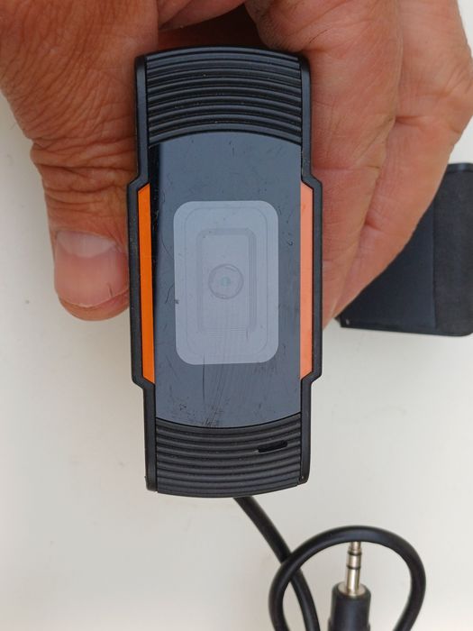 Camera web rezolutie foarte buna perfect functionala

#5