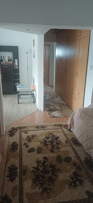 Închiriez apartament 3 camere Valea Lupului