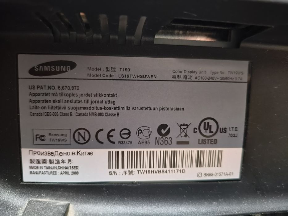 Монитор Samsung T190