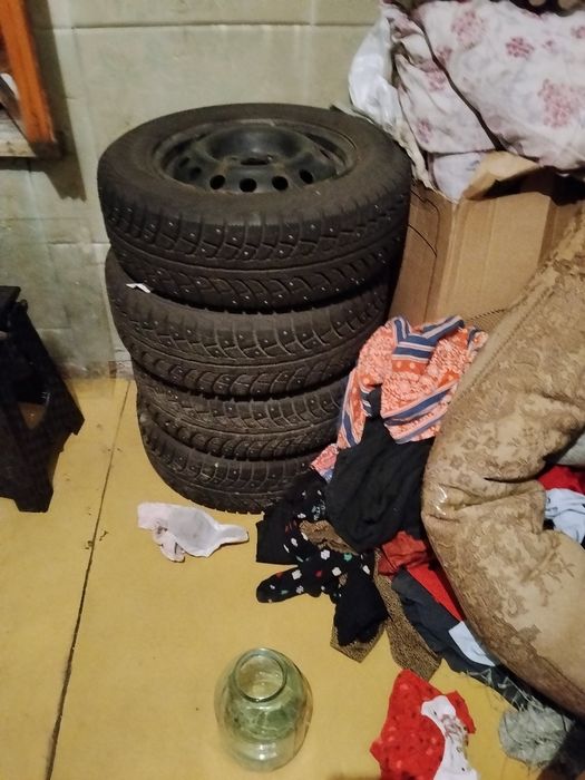 Продам зимнюю резину