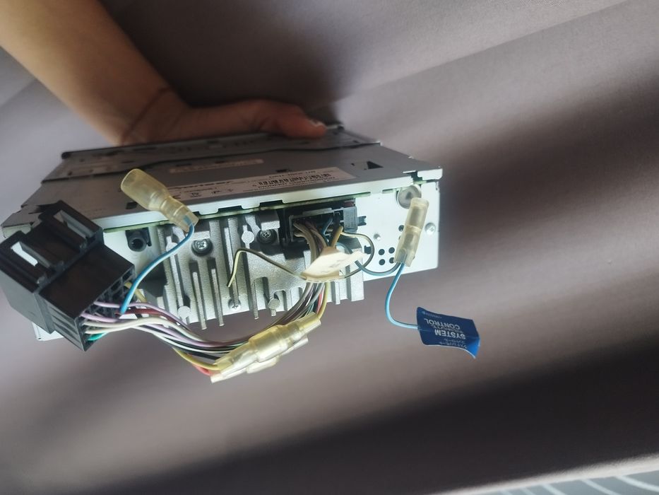 Плеър за кола Pioneer DEH-1500UB с проблем