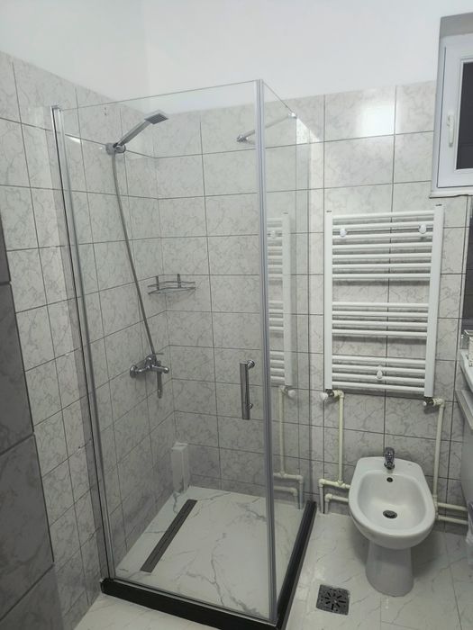 Casa de închiriat în Brezoi- zona centrala,