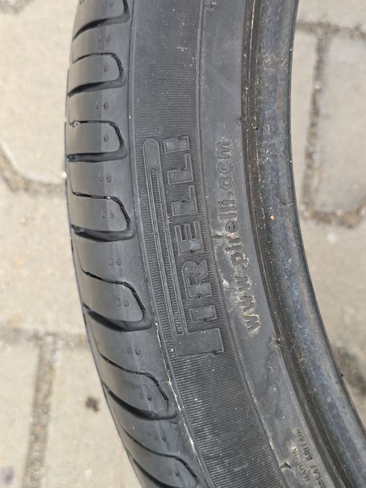 275 35 22 Pirelli