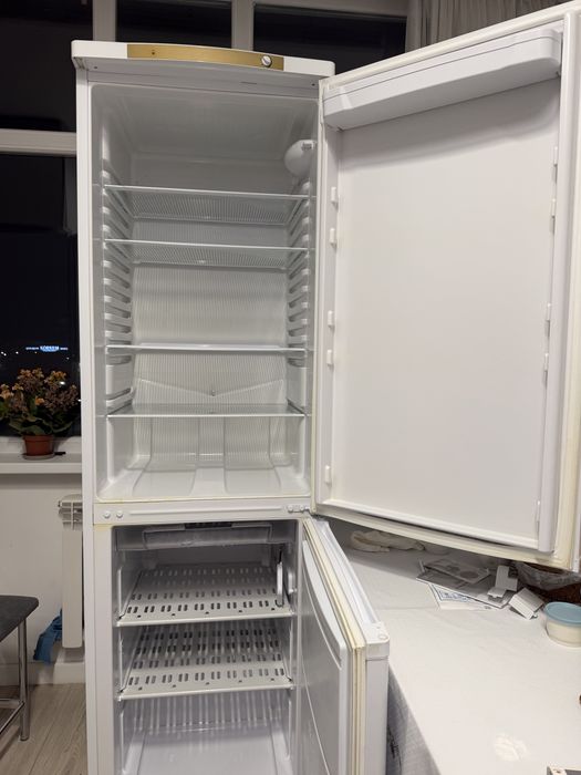 Продам холодильник  б/у в хорошем состоянии