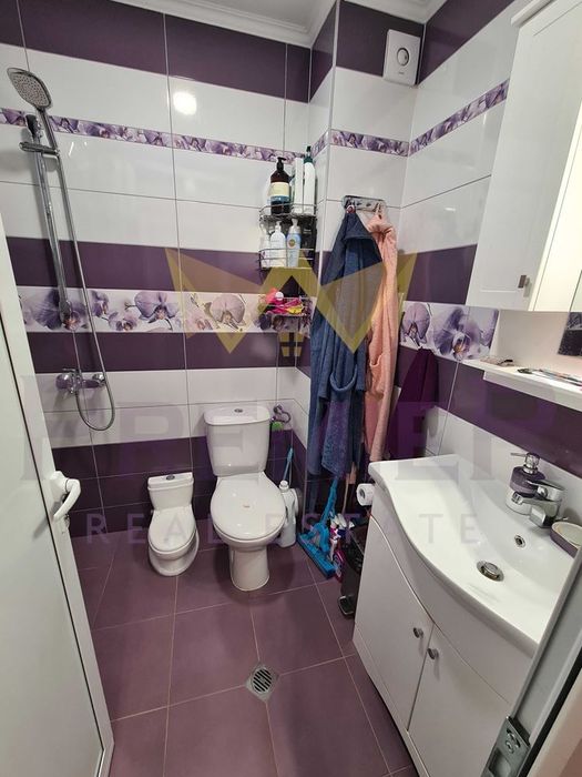 Продава се Тристаен апартамент в Варна, Победа - 82 кв.м за 2275 €/кв.м - Снимка #4