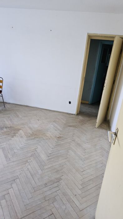 Direct proprietar vând ap.3 camere în Titan, renumitul bloc POTCOAVA