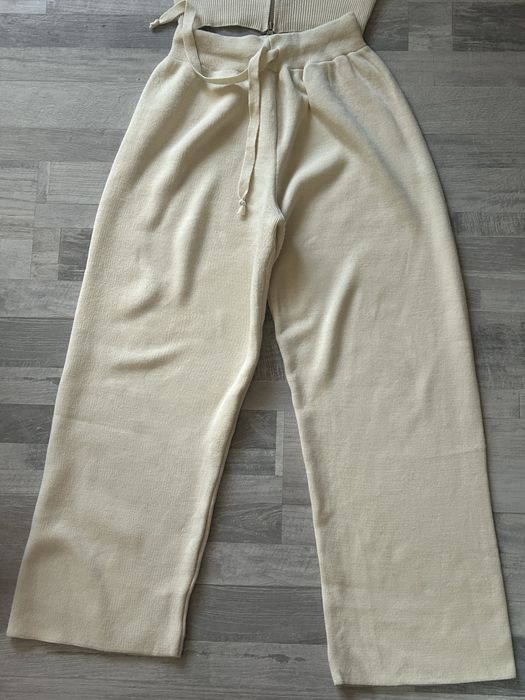 Плетен дамски комплект от 2 части