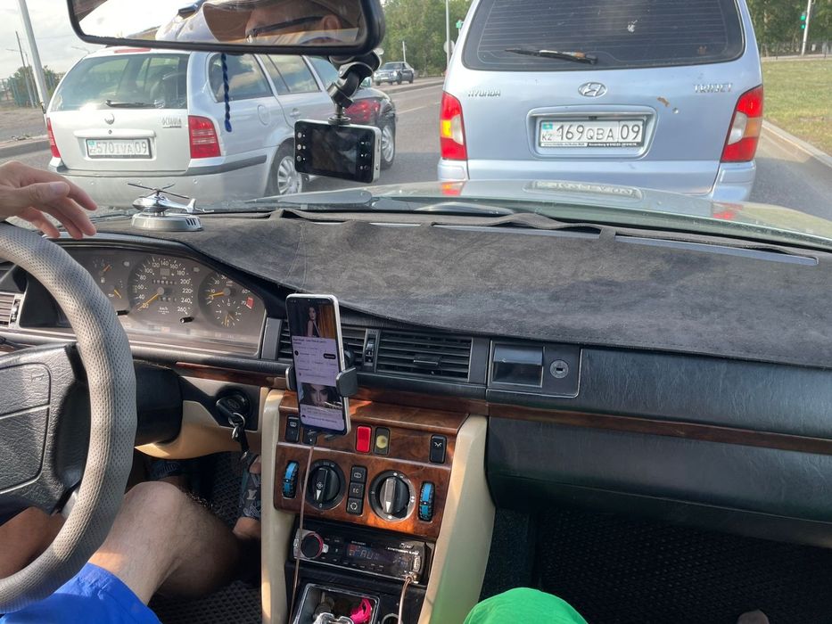 Продам Мерс 124  280