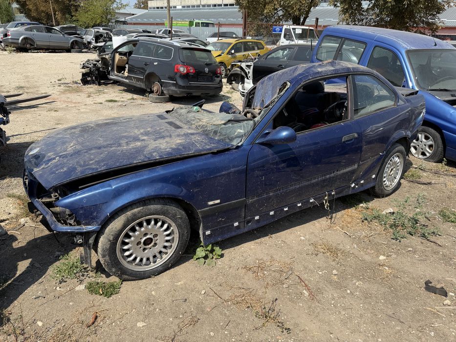BMW E36 Coupe 320i 150 к.с. на части