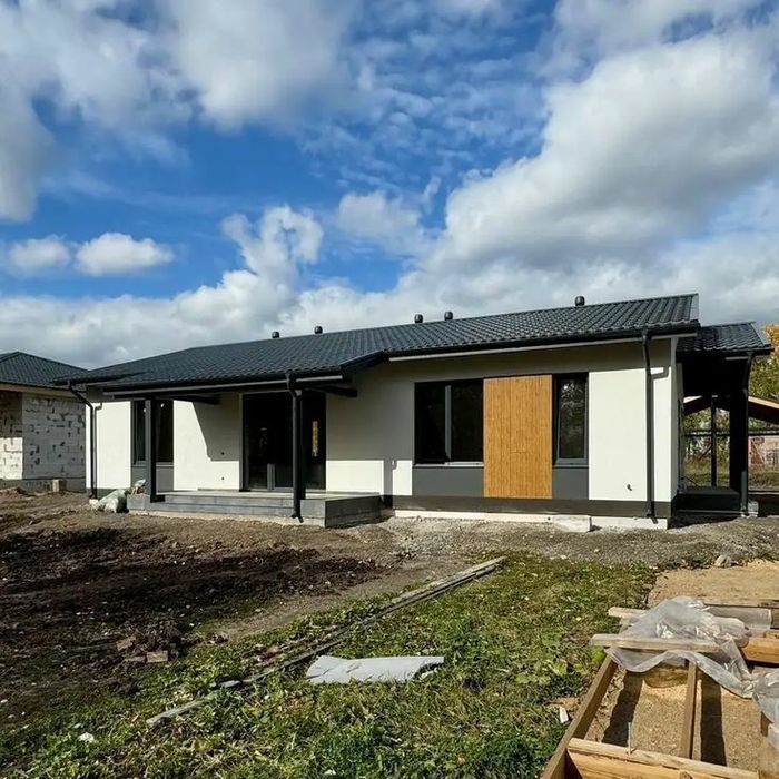 Vand case modulare 6.5 x 9 m din panouri sandwich