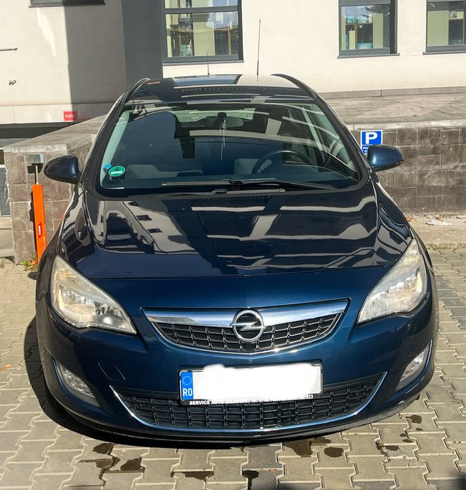 Opel Astra J Sports Tourer, 2011/2012