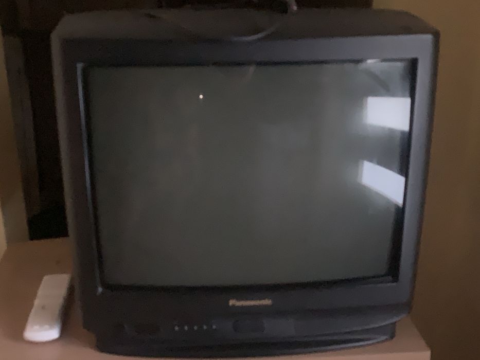 Продавам телевизорu Панасоник