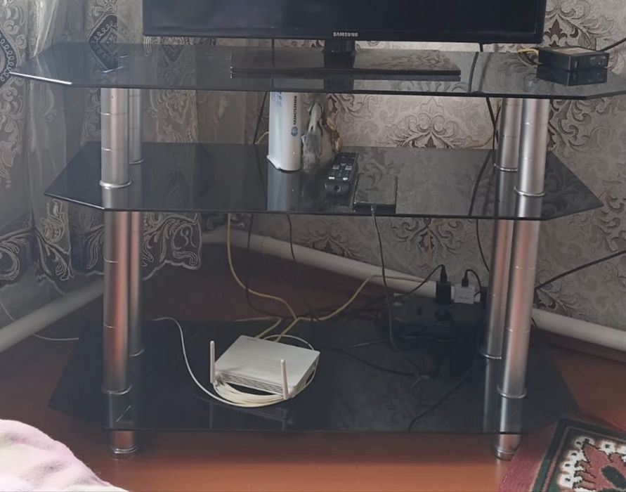 Подставка под телевизор